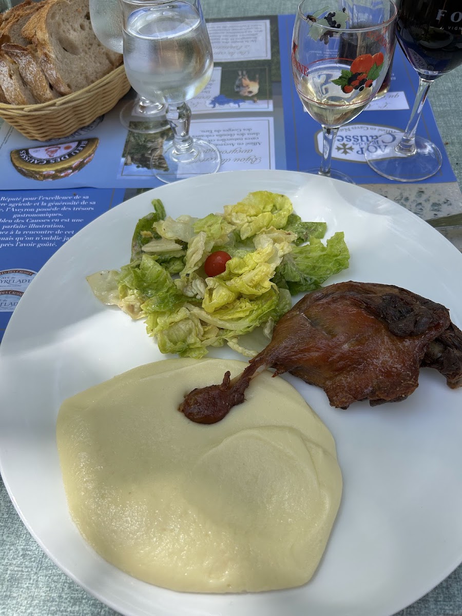 Lou Paouzadou Photos 2